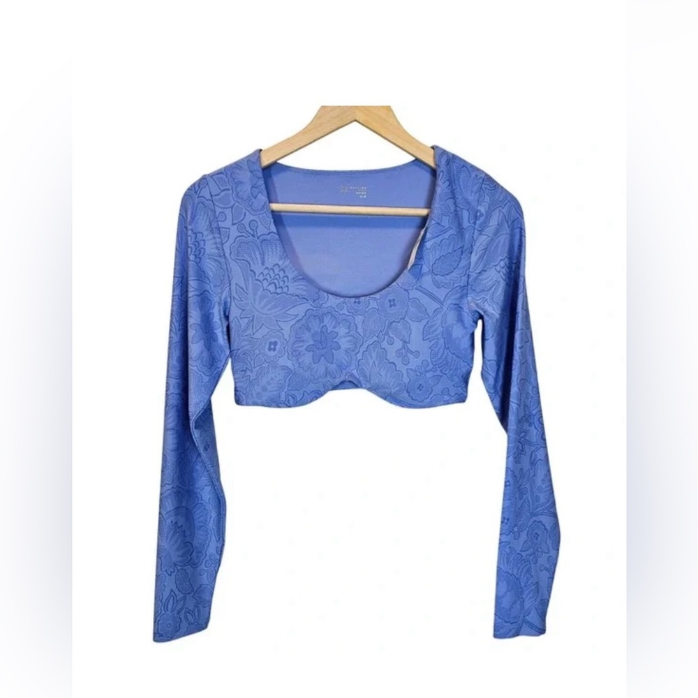 NWT- Offline by Aerie Floral Blue Long Sleeve Women's Top